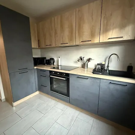 Liberte-apartment With Parking شقة *